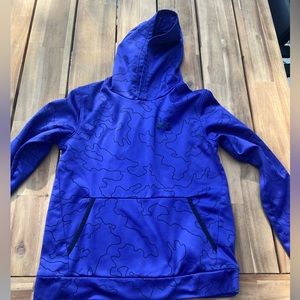 Boys under Armour hoodie